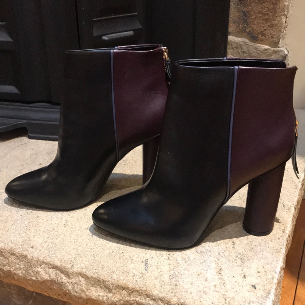 Cabi shoe booties- black and maroon. Size 8- NEW